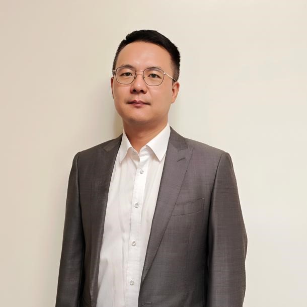 李华楠 博士